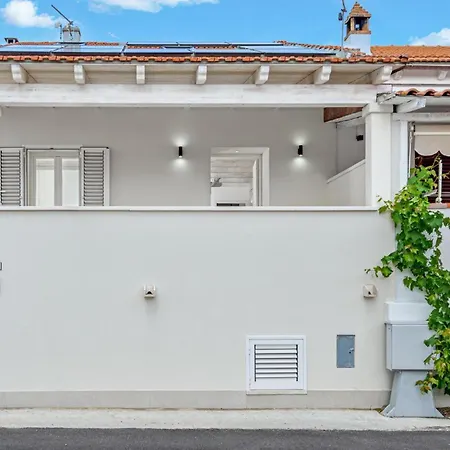 Casa Vacanze Golfo Aranci Apartment *